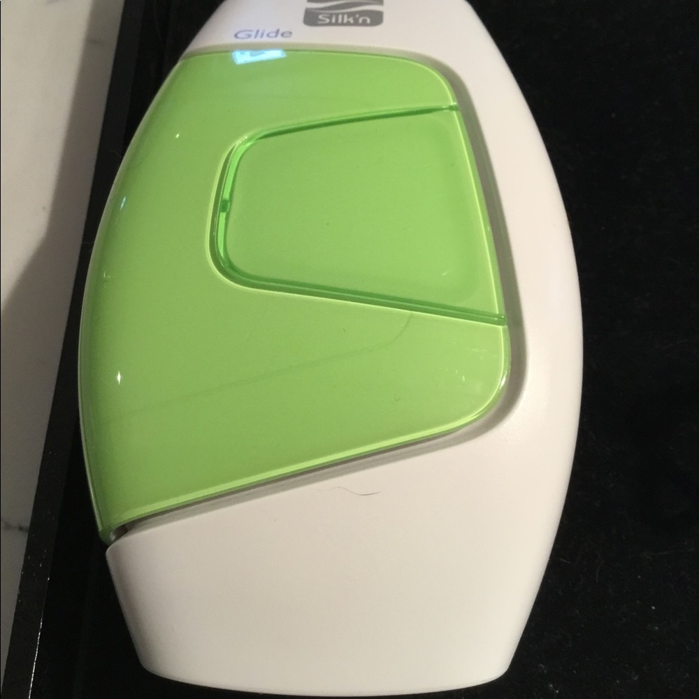 Silk’n Flash & go compact hair removal device